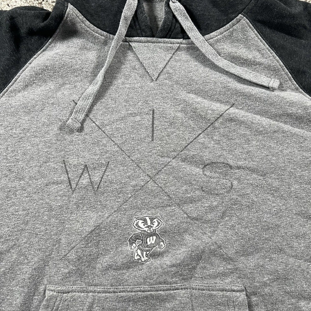Vintage Wisconsin Badgers Sweater Mens Large Gray Faded NCAA Hoodie Streetwear - Picture 3 of 9